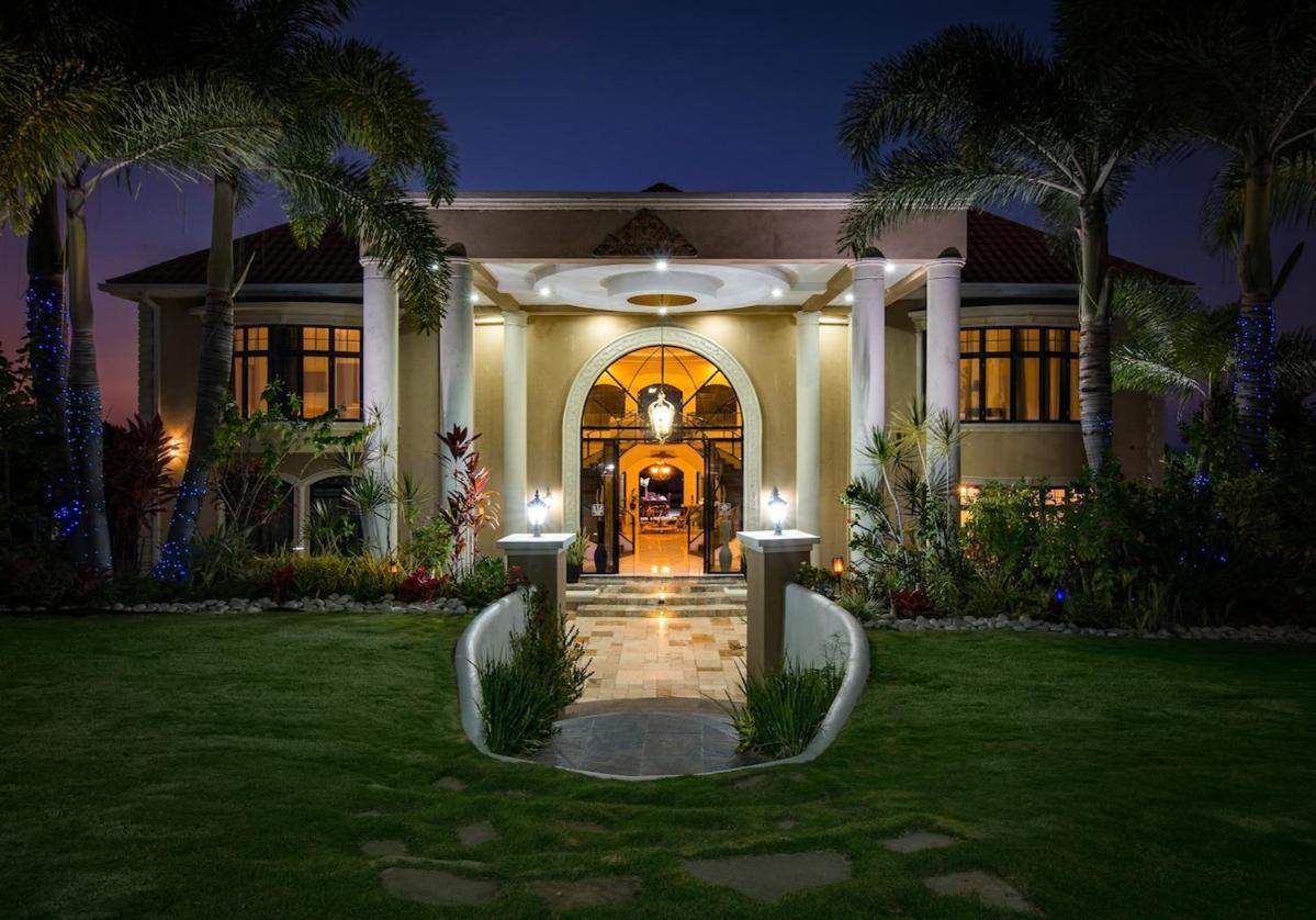 Villa Mimosa Jamaica Exclusive Luxury Stay- Resort Vibe 디스커버리베이 외부 사진